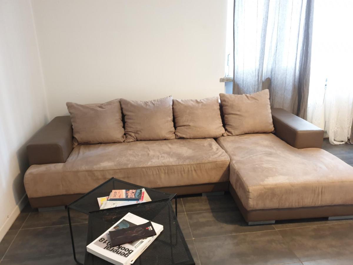 Aurora Apartment Милано Екстериор снимка