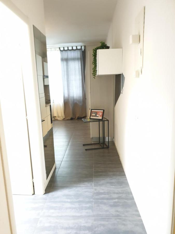 Aurora Apartment Милано Екстериор снимка