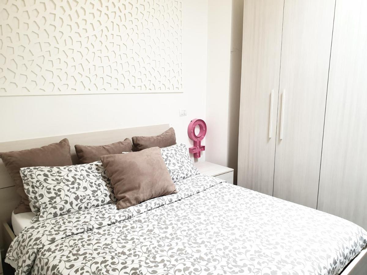 Aurora Apartment Милано Екстериор снимка