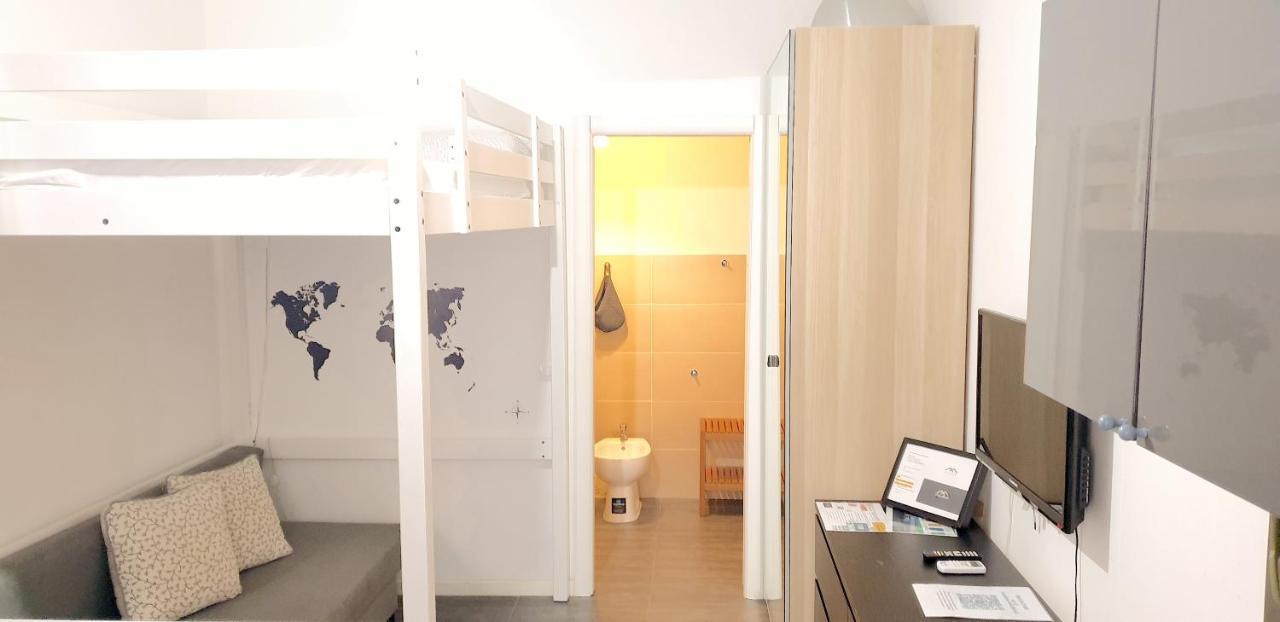 Aurora Apartment Милано Екстериор снимка