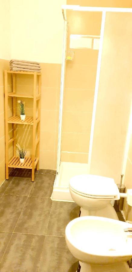 Aurora Apartment Милано Екстериор снимка
