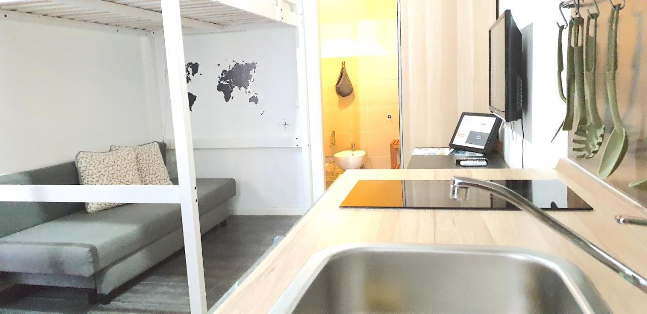 Aurora Apartment Милано Екстериор снимка