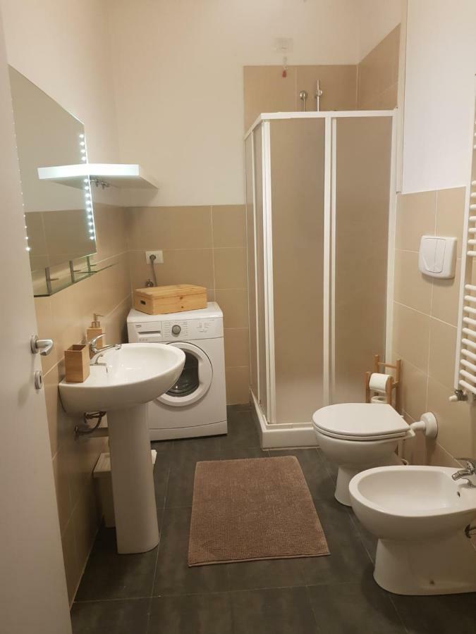 Aurora Apartment Милано Екстериор снимка