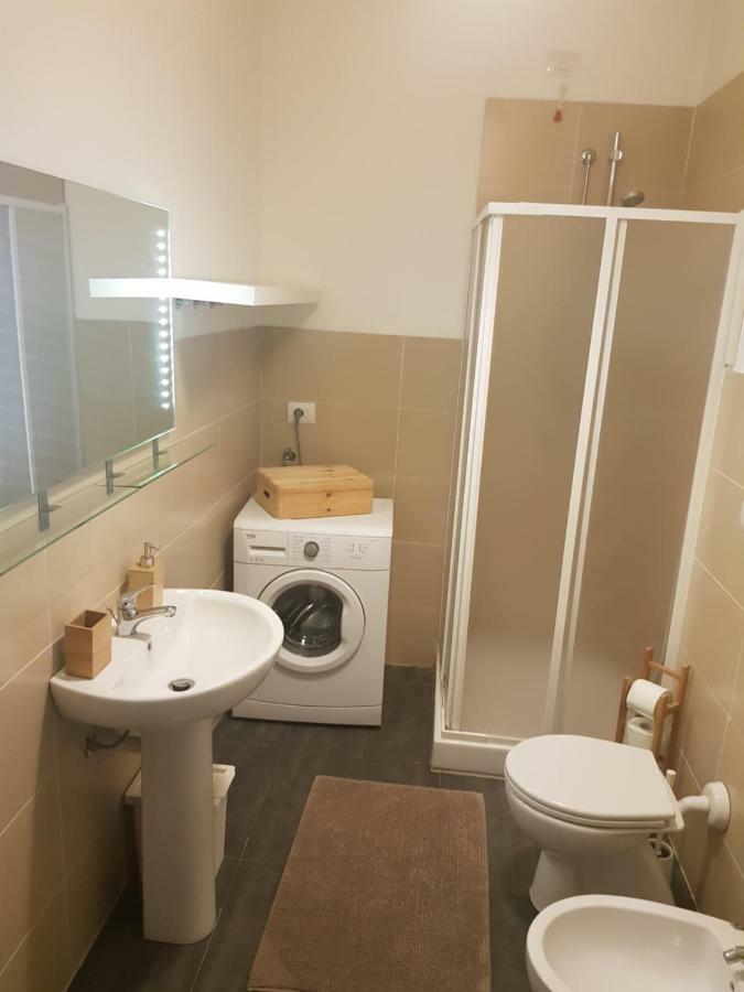 Aurora Apartment Милано Екстериор снимка